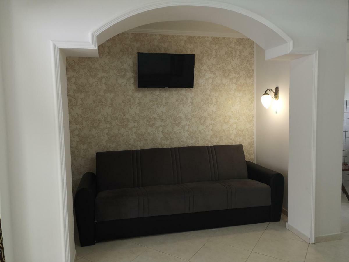 Panzio Status Apartment Hajdúszoboszló Exterior foto